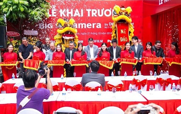 tổ chức khai trương cửa hàng