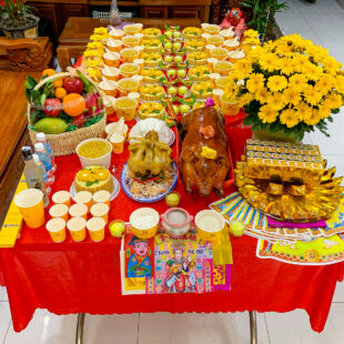 cúng đầy tháng bé trai thịnh soạn