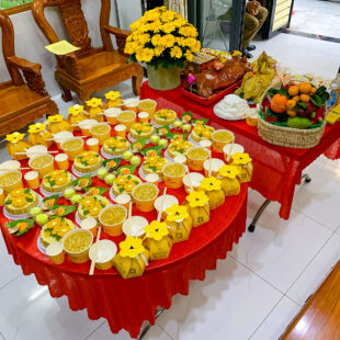 cúng đầy tháng bé trai thịnh soạn