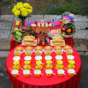 Mâm cúng đầy đủ cho lễ cúng cô hồn