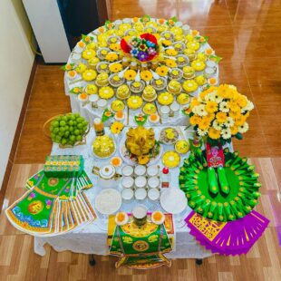 Chuẩn bị đầy đủ mâm lễ cúng căn cho bé