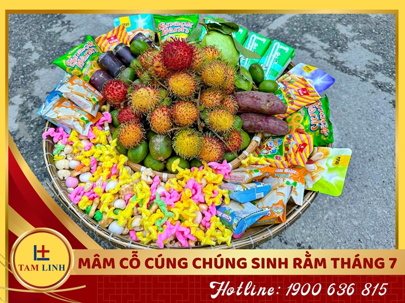 Mâm cúng chúng sinh