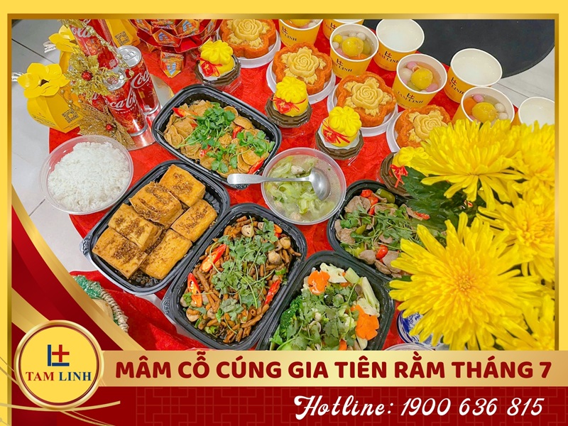 Mâm cúng Gia Tiên